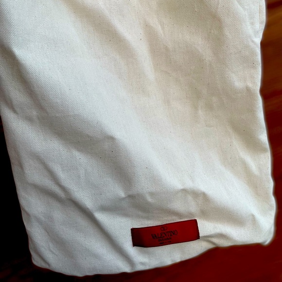 Valentino Garavani Women’s Studded Heal, size 8.5 (39) - Picture 9 of 14